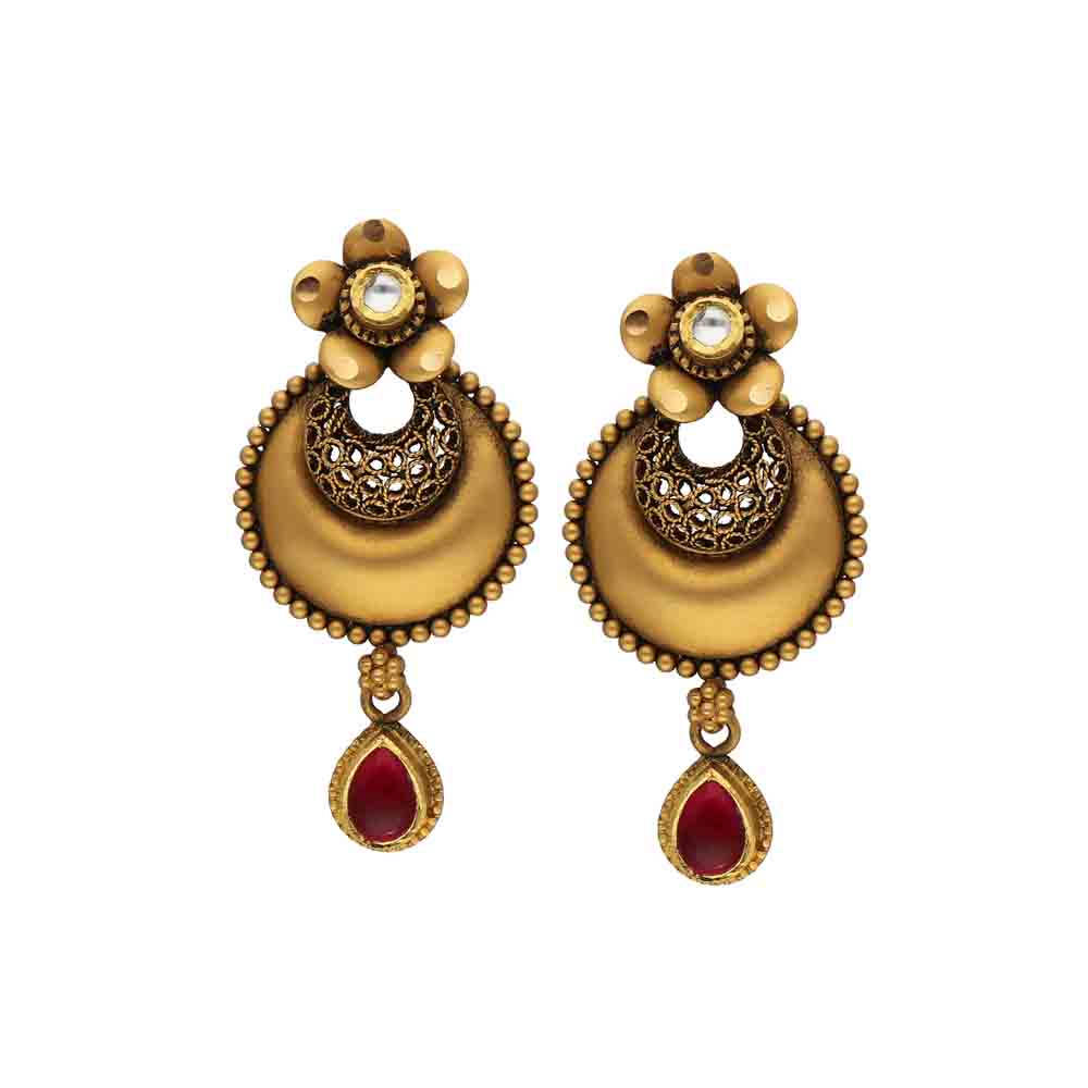 Traditional Gold Hanging Earrings | vlr.eng.br