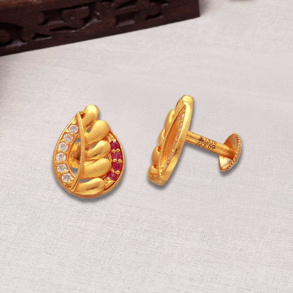 Buy Tiny Flower Gold Stud Earrings Online - Zaveribros