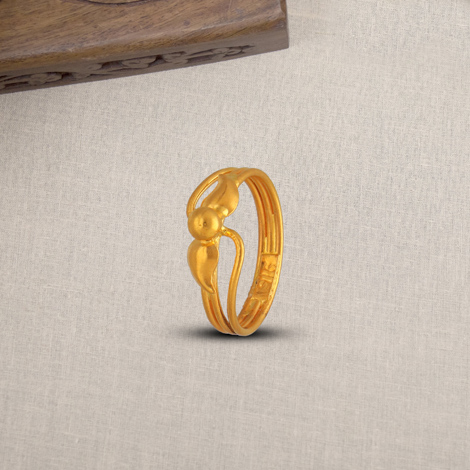 Crown Signet 22KT Gold Finger Ring for Men
