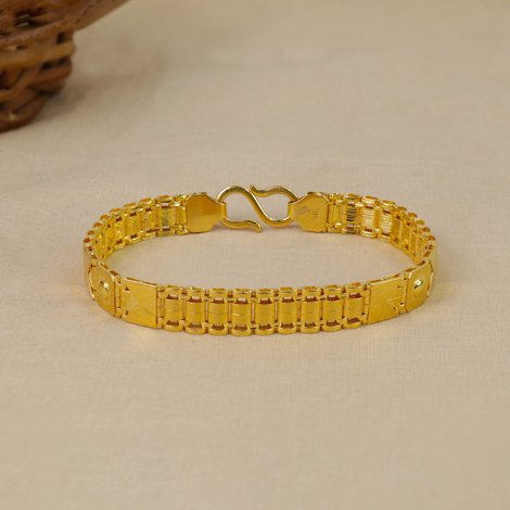 22 K 27 G Men Gold Bracelets at best price in Ahore | ID: 2852711787891